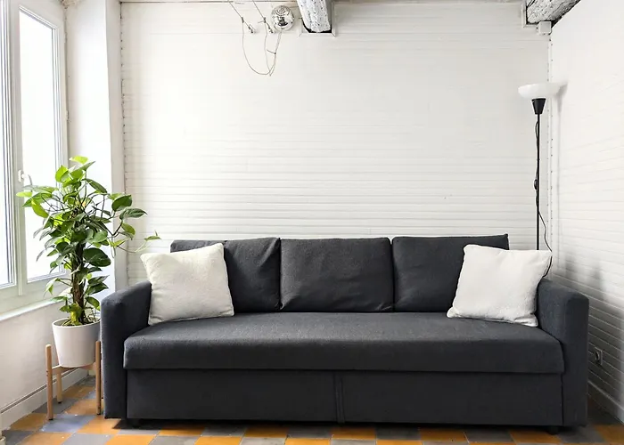Cozy Apartment Intramuros Near The Station