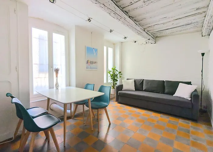 Cozy Apartment Intramuros Near The Station